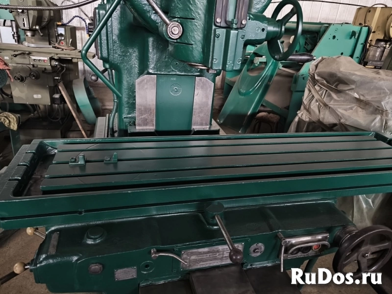 Станок консольно-фрезерный 6М13П продам. изображение 12