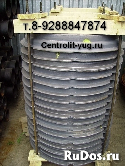 Люк чугунный средний Люк чугунный средний фото