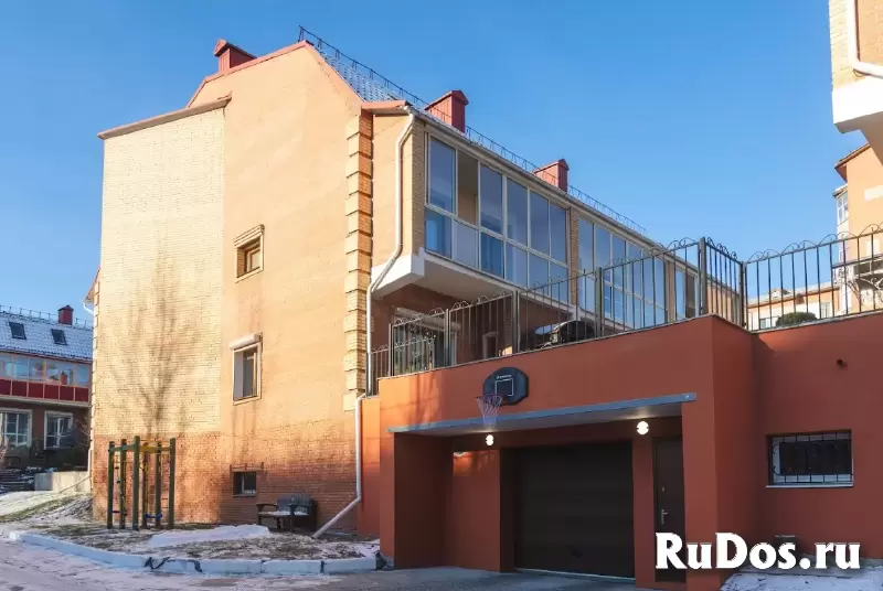 Коттедж 272 м² на участке 4 сот. фотка