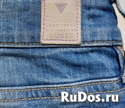 Джинсы женские GUESS ,размер  29 ( 44-46).Состав: хлопок 92%, эластан 2%, эластомультиэстер 6% фото