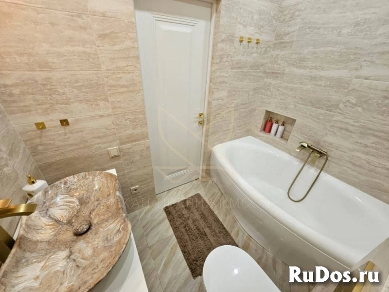 Продам 2 комнатную квартиру 60.8 м2 изображение 9