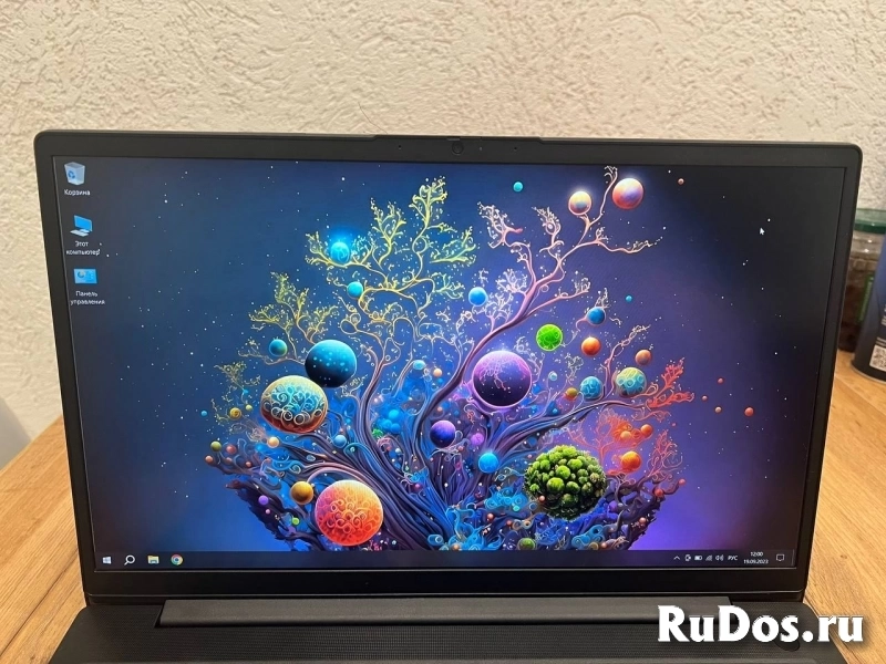 Ноутбук Lenovo v15 изображение 3