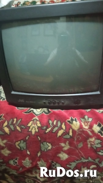 Продам телевизор фото