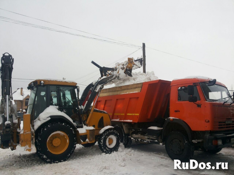 Уборка снега фото