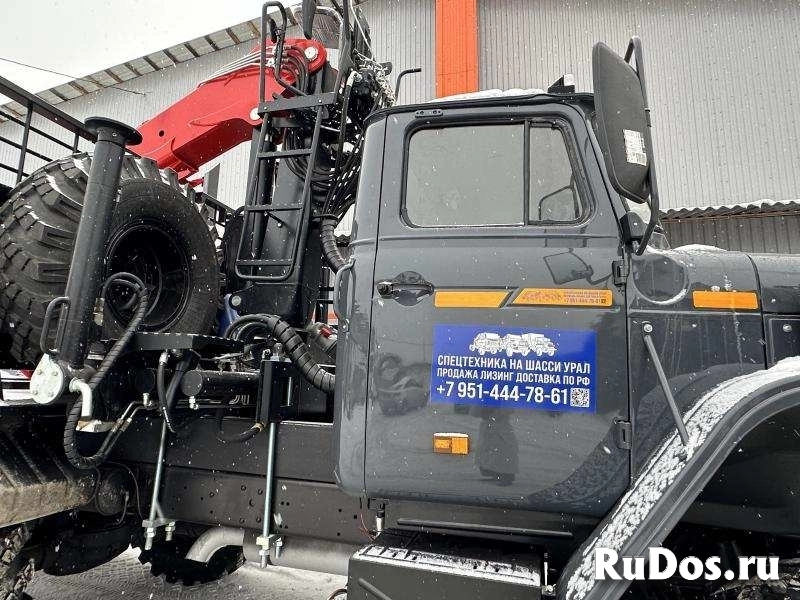 Лесовоз Урал с новым манипулятором Палфингер фотка