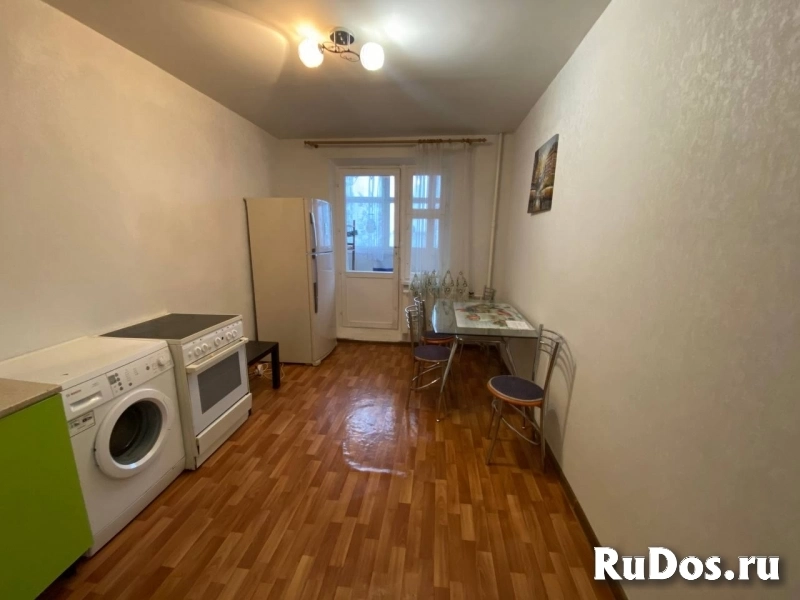 Продам 2 комнатную квартиру 63 м2 изображение 9