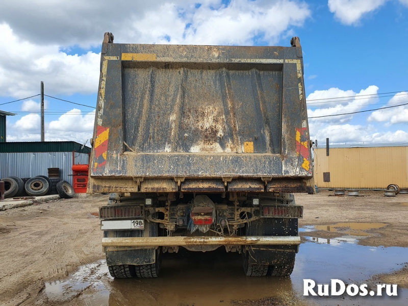 Самосвал 8х4 б/у Renault K440 изображение 4