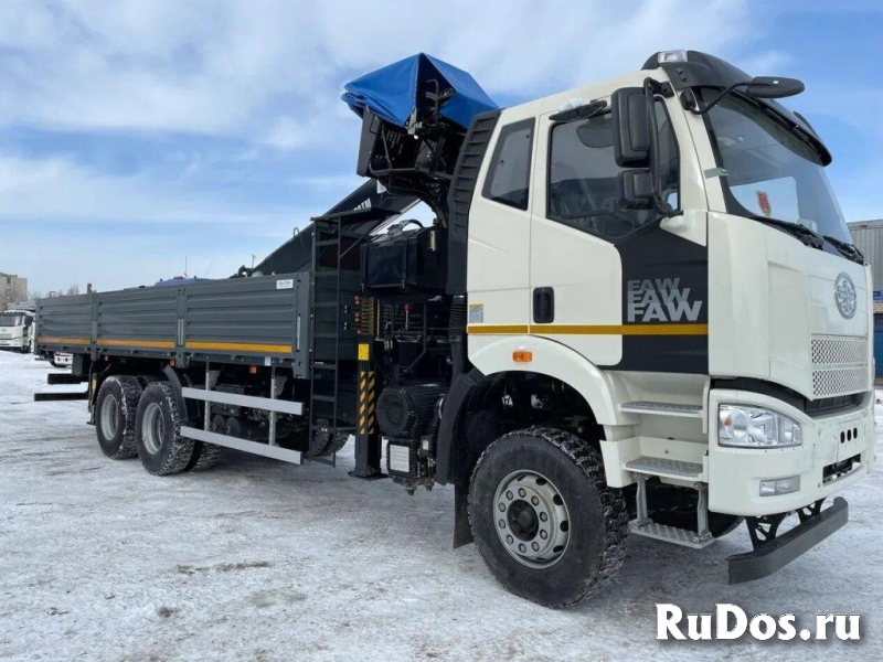 Бортовой автомобиль FAW CA3250 с КМУ HIAB 160 TM-6 изображение 6