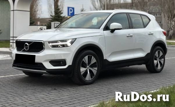 Volvo XC40 2020 год изображение 4