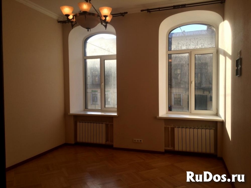 Продам 5- комн.кв. 200 кв.м в центре Петербурга фотка