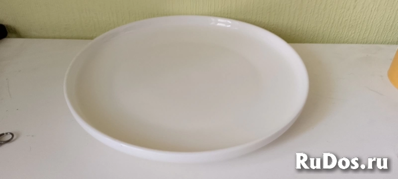Тарелка фарфоровая фото