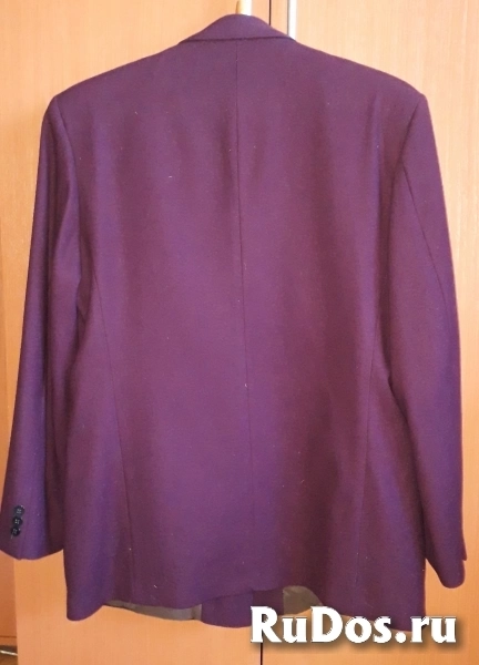 Малиновый пиджак из 90 х. Продажа объявление Малиновый пиджак из 90 х. Продажа фотка