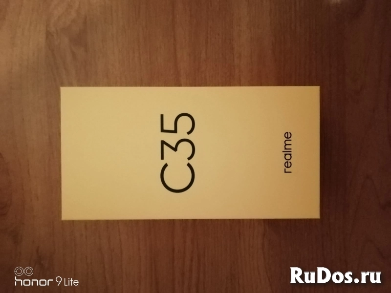 Смартфон realme c35 фото