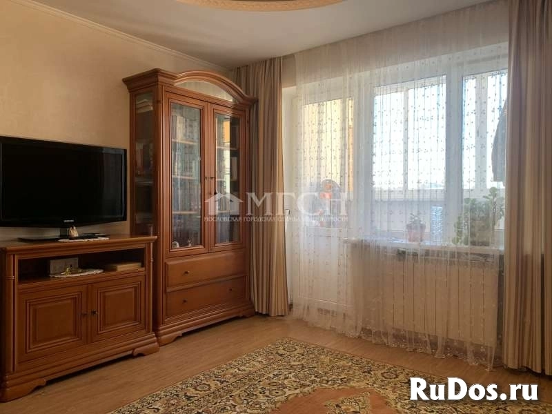 Продам 2 комнатную квартиру 56.4 м2 изображение 10