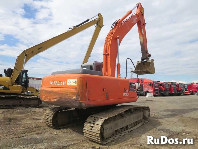 Гусеничный экскаватор Hitachi 200, 2005 г, отличное состояние изображение 5