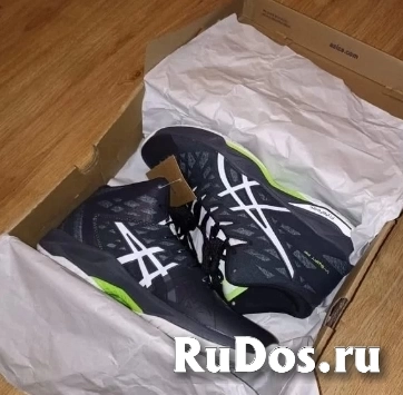 Продам кроссовки Asics фотка