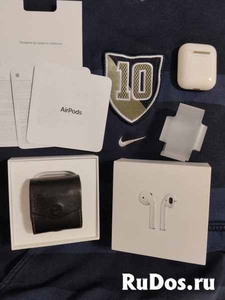 Apple Airpods 2 оригинал фото