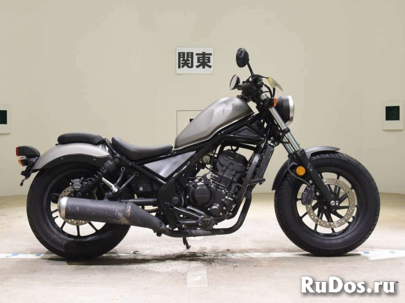 Мотоцикл круизер Honda Rebel 250 рама MC49 боковая мотосумка 2017 фото