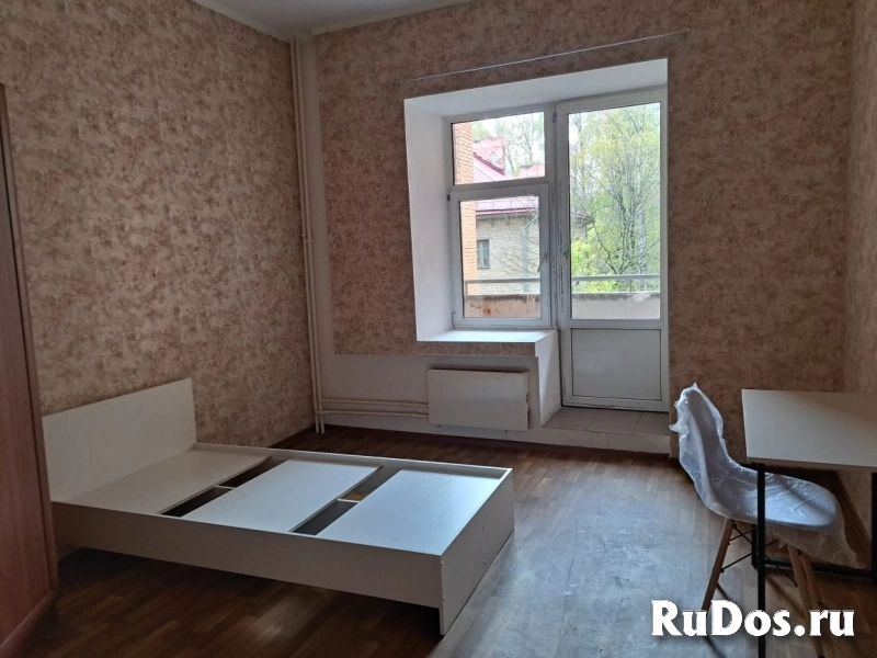 Сдам 4 комнатную квартиру 145.7 м2 изображение 4