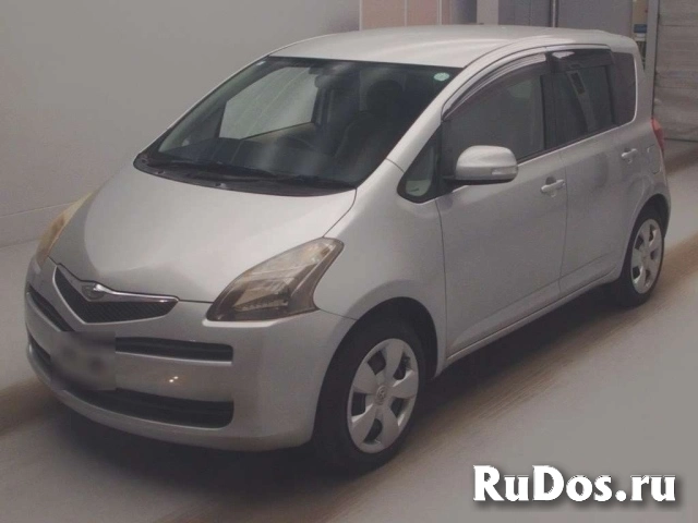 Toyota Ractis, 2006 год. фотка