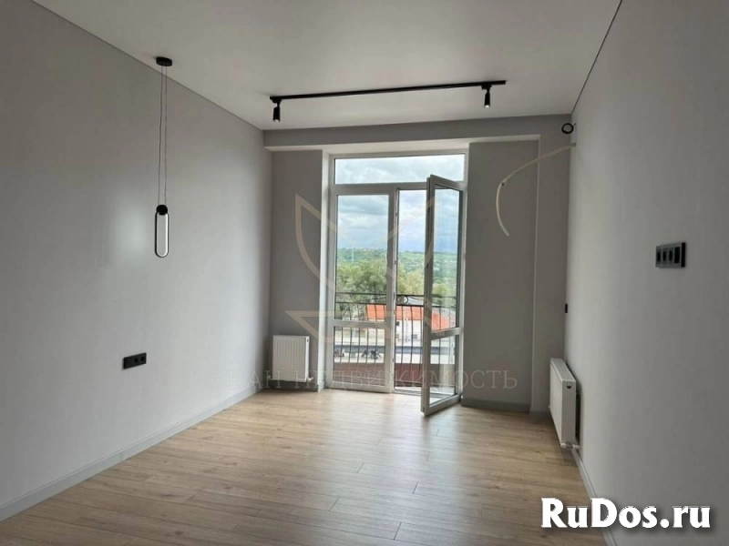 Продам 1 комнатную квартиру 52 м2 изображение 3