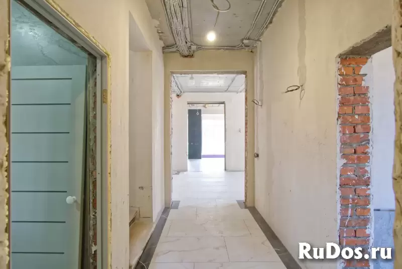 Двухэтажный дом с бассейном в развитом районе Краснодара фотка