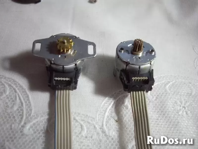 Моторчик шаговый 12 вольт изображение 5