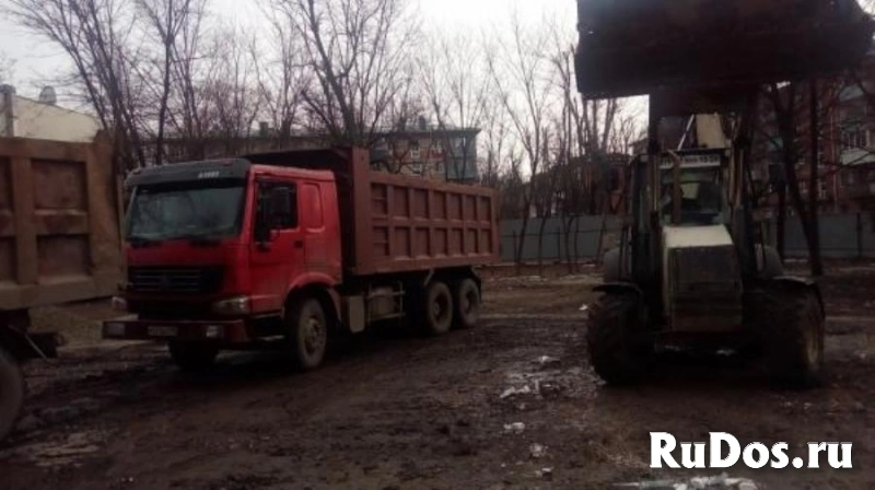 Вывозим строительный мусор самосвалами 10 - 20 м3 на полигоны фото
