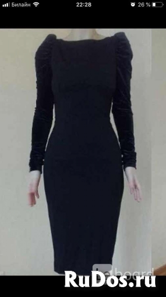 Платье футляр новое м 46 чёрное миди по фигуре ткань плотная вече фото