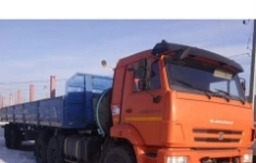 Водитель категории СЕ на открытый полуприцеп картинка из объявления