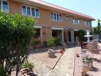 Отдых в Крыму. Все номера в виде 1-к квартир. картинка из объявления