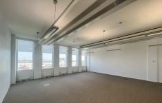 Сдам коммерческую недвижимость 67 м2 картинка из объявления