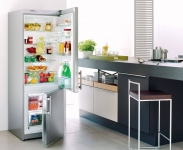 Срочный ремонт холодильников. картинка из объявления