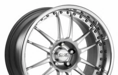 Колесный диск OZ Racing Superleggera III 8.5/20 5*112 ET43 DIA79 Full Silver картинка из объявления