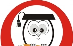 Менеджер по работе с клиентами в детский центр картинка из объявления