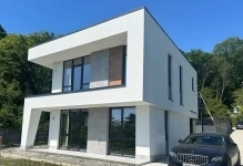 Шикарный коттедж напротив аэропорта картинка из объявления