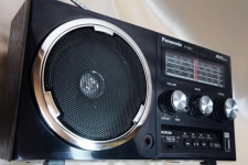 Новый радиоприёмник Panasonic RF-800U (оригинал) картинка из объявления