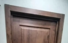 Монтажник межкомнатных дверей картинка из объявления