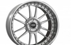 Колесный диск OZ Racing Superleggera III 8.5/20 5*120 ET13 DIA72.56 Full Silver картинка из объявления