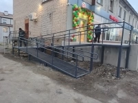 Мы производим и устанавливаем кованные и сварочные изделия. картинка из объявления