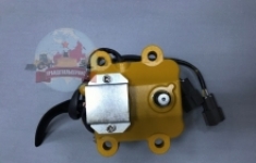Шаговый мотор 7824-34-1600 7824-30-1600 Komatsu картинка из объявления