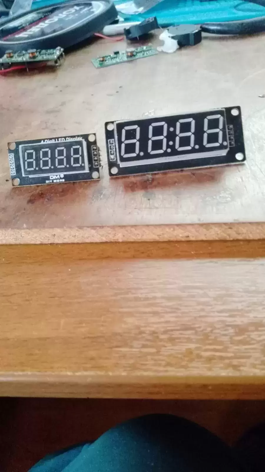Модули TM1637 7-сегментных светодиодных цифровых 4-х битных дисплеев в объявлении 3 фото Модули TM1637 7-сегментных светодиодных цифровых 4-х битных дисплеев картинка из объявления