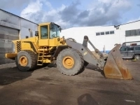 Фронтальник Volvo 180, 5 м3, стрела LONG картинка из объявления