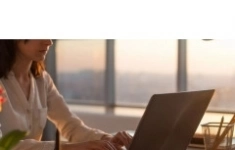 HR специалист по размещению вакансий картинка из объявления