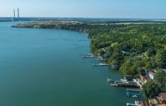 Продам коммерческую недвижимость 3281.2 м2 картинка из объявления