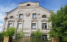 Продам 10 комнатную квартиру 101 м2 в объявлении 1 фото Продам 10 комнатную квартиру 101 м2 картинка из объявления