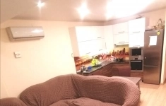 Продам 2 комнатную квартиру 60 м2 картинка из объявления