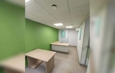 Продам коммерческую недвижимость 108 м2 картинка из объявления