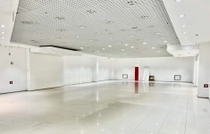 Сдам коммерческую недвижимость 2991 м2 в объявлении 10 фото Сдам коммерческую недвижимость 2991 м2 картинка из объявления