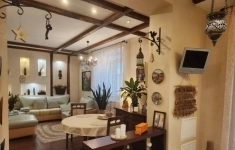 Продам 3 комнатную квартиру 200 м2 картинка из объявления